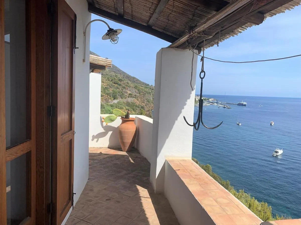 Holiday home Villa A Madonnuzza - Casa Sul Mare, Splendide Terrazze Panoramiche Lingua Italy