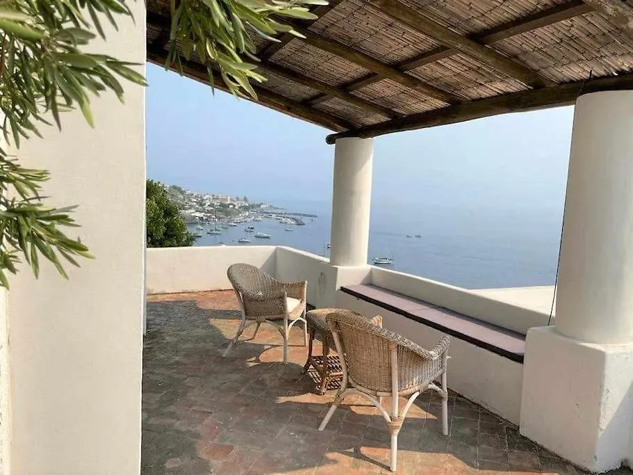 Holiday home Villa A Madonnuzza - Casa Sul Mare, Splendide Terrazze Panoramiche Lingua Italy